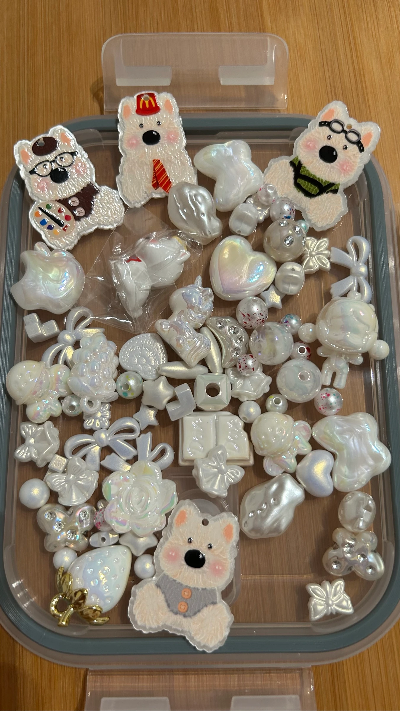 White Acrylic Beads 600ml – photo 3